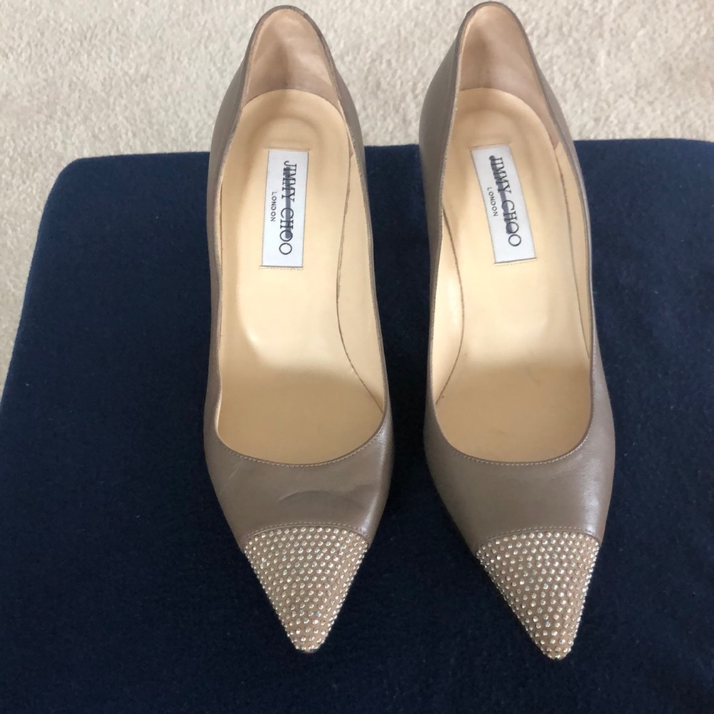Like new! Worn once. Excellent condition.